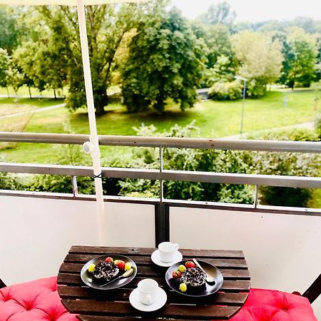 Apartment With National Stadion View, Free Parking Warschau Buitenkant foto