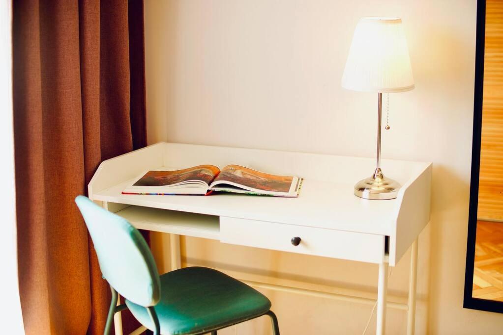 Apartment With National Stadion View, Free Parking Warschau Buitenkant foto